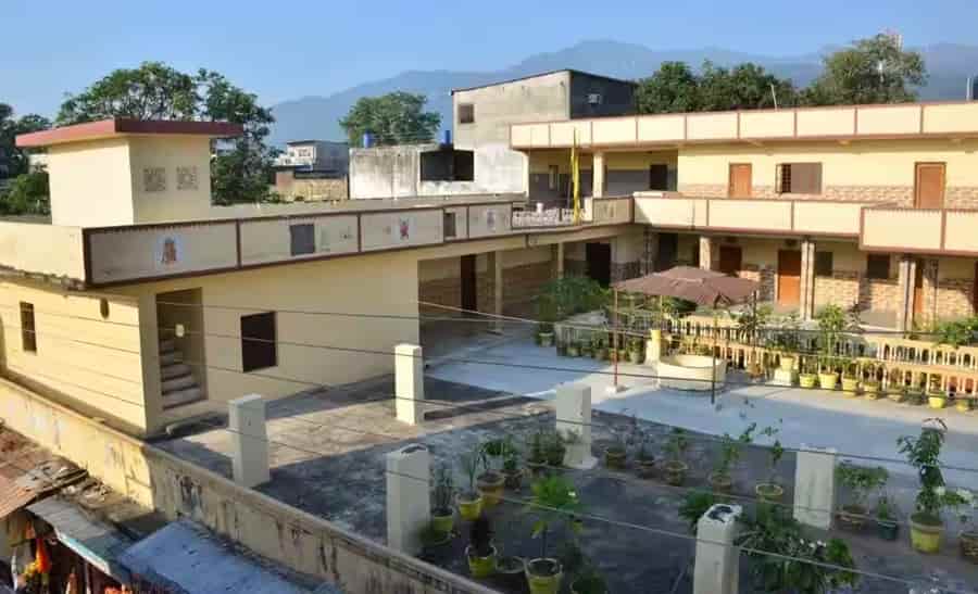 Chaurasia Dharamshala Rishikesh